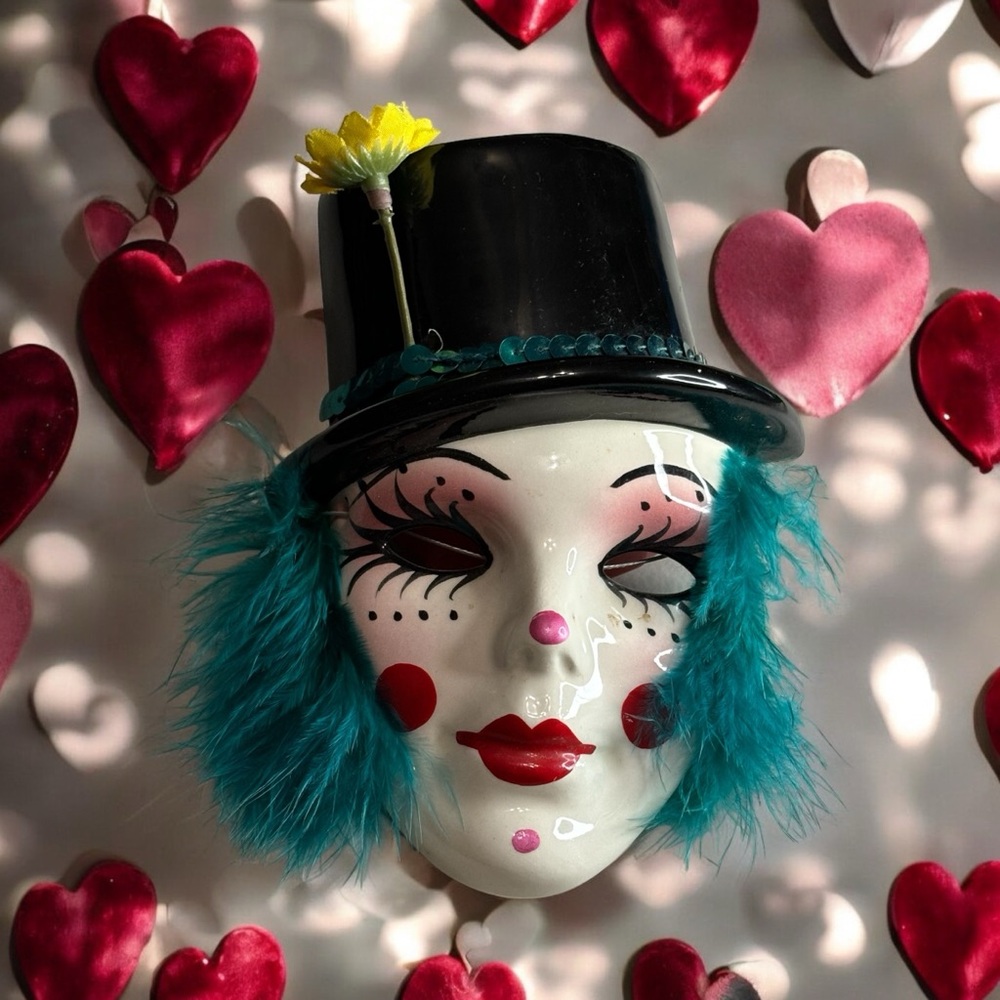 2010 Fancy Faces Signed Ceramic Hand Painted Mini Mask 6”x4” Mardi Gras Krewe